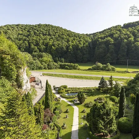 فيلة Schloss Seeburg *